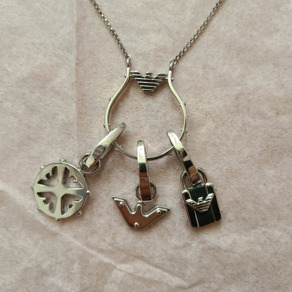 Necklace - Picture 4 of 7